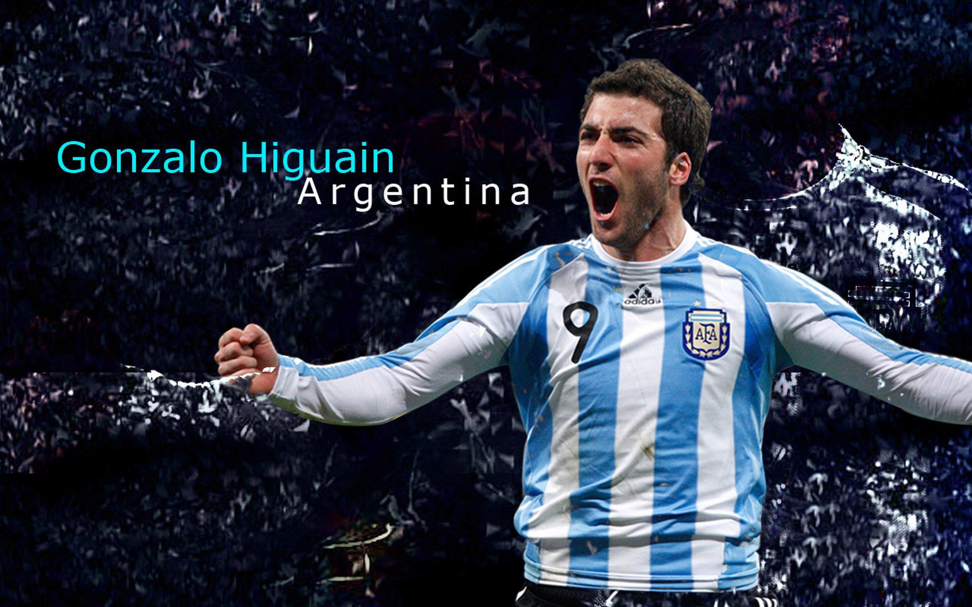 意甲焦点战之夜，霍勒迪关键时刻站出来，书写个人英雄主义传奇