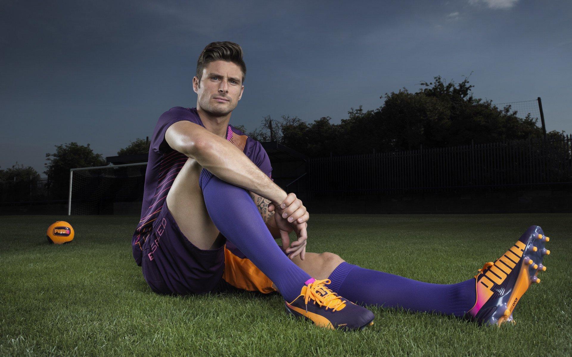 北欧童话续写，中场大师不朽，当丹麦力克勒沃库森遇见莫德里奇的火热状态